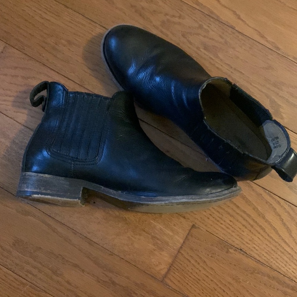 FRYE Black Leather Booties Size 7